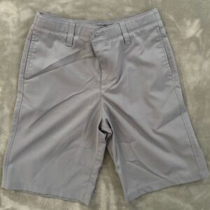 Under Armour boy’s Gray Shorts